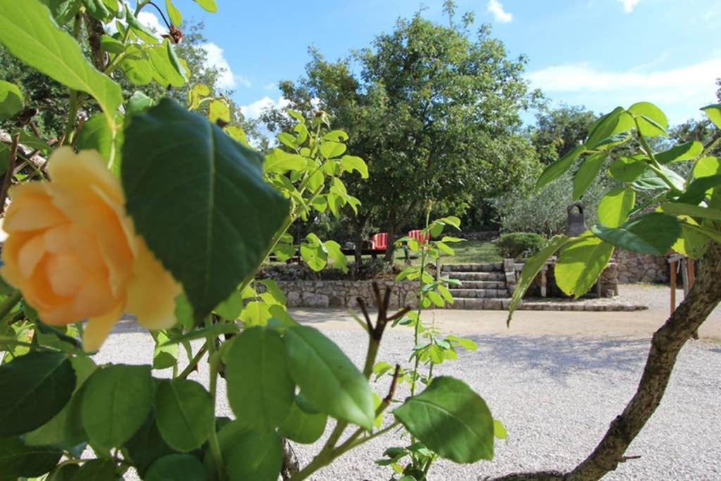 Apartment Mira 3 Климно Экстерьер фото