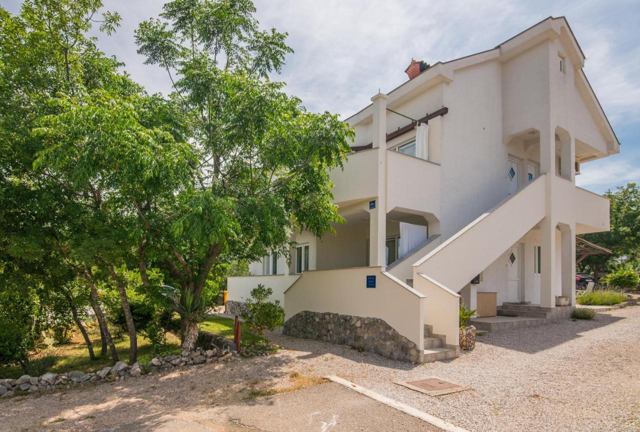 Apartment Mira 3 Климно Экстерьер фото